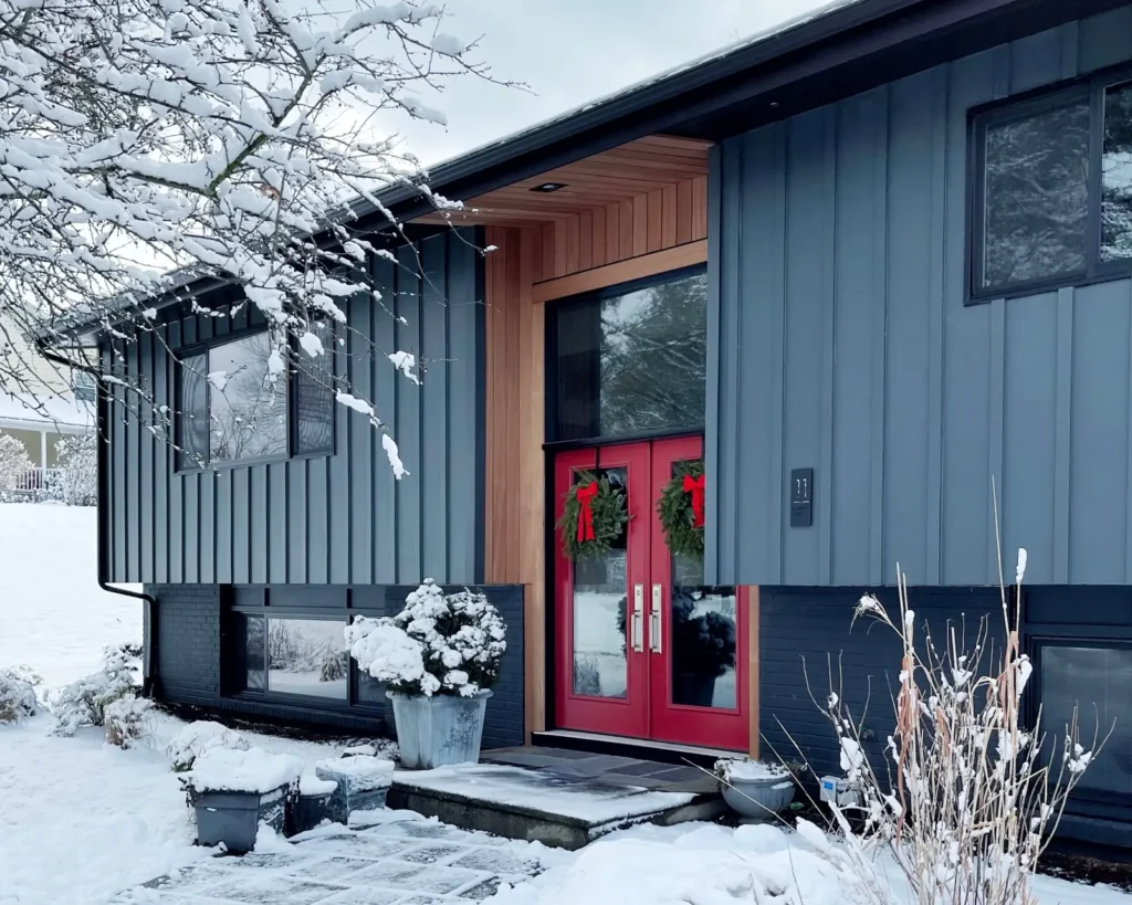 WINDOWS & SIDING REPLACEMENT