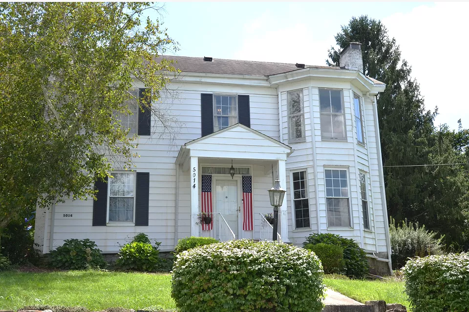 Historic Colonials and antique homes