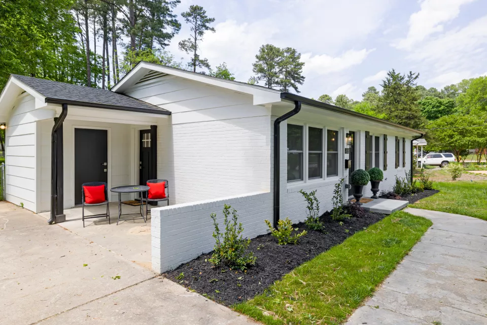 Mid-century capes and bungalows