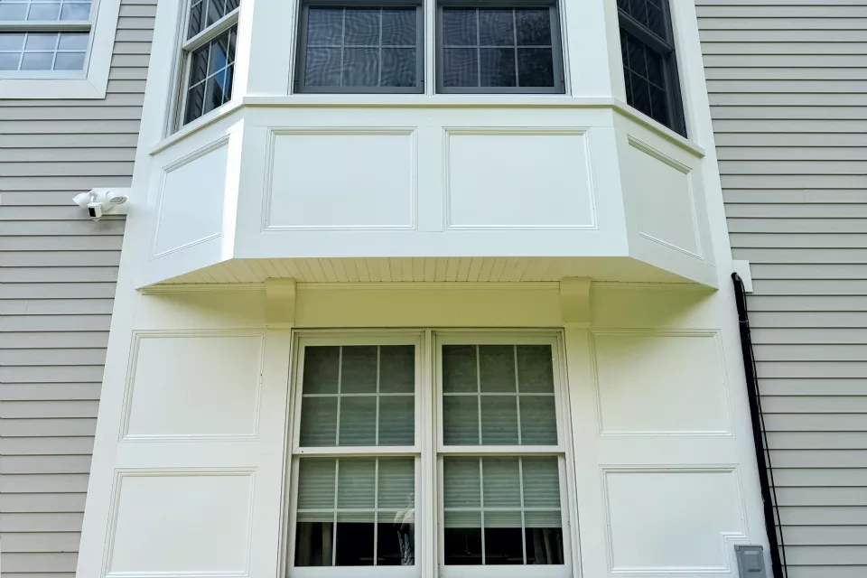 Double-hung windows