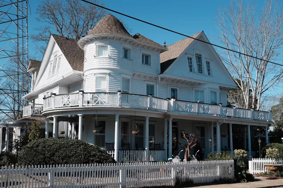 Pre-1978 and historic-district homes