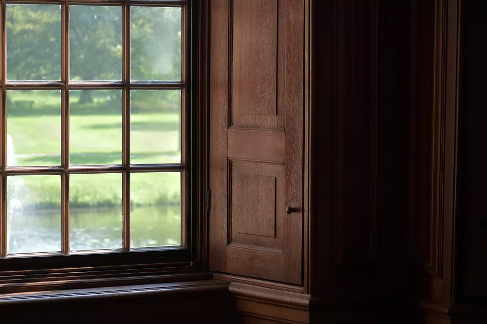 Wood-clad windows