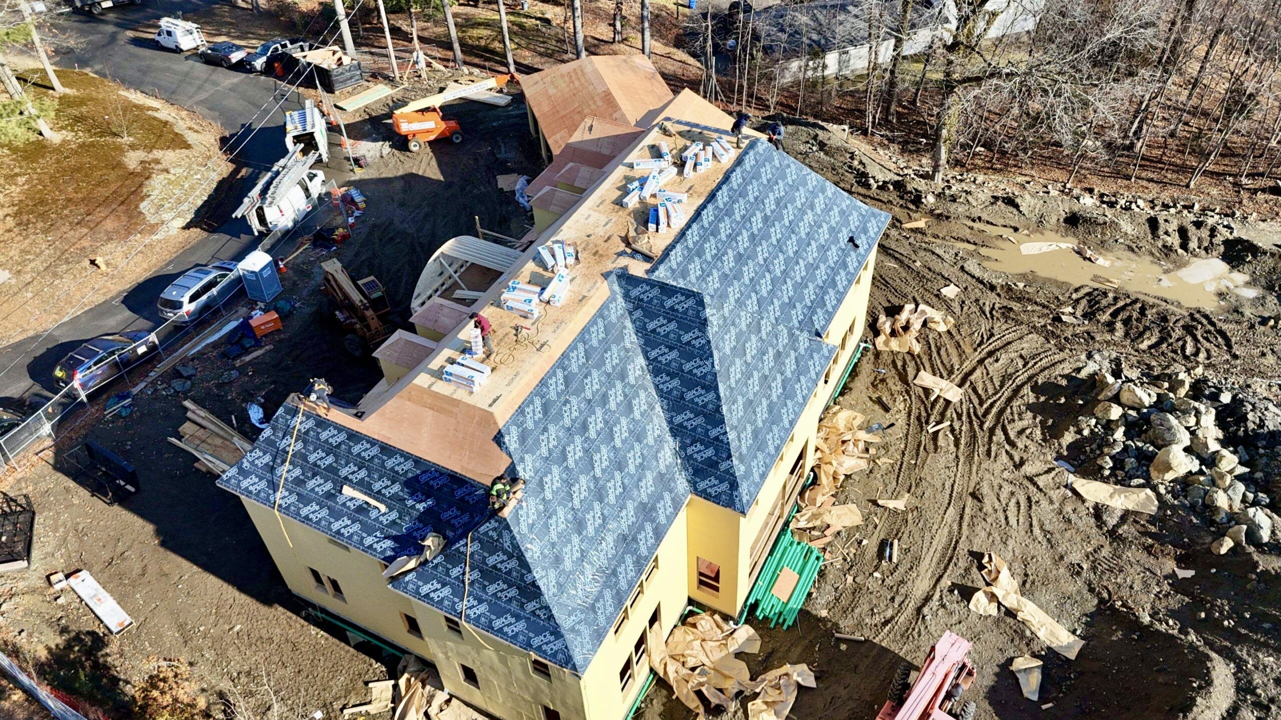 Low-slope rubber roof