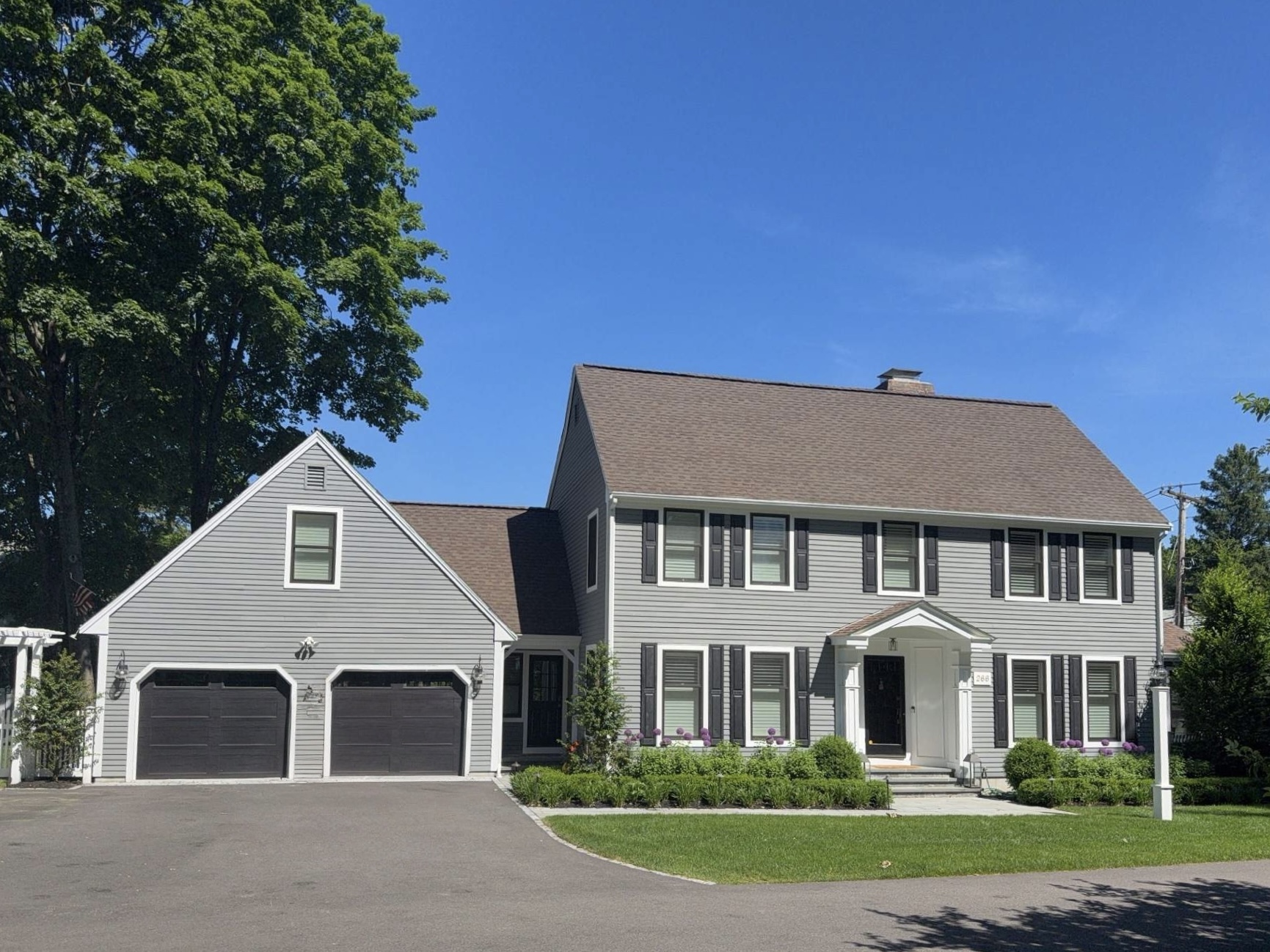 Wellesley colonial before new siding and roof